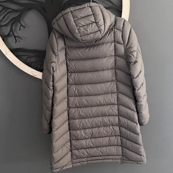 Tommy Hilfiger Women's Charcoal Puffer Jacket - Picture 5 of 7